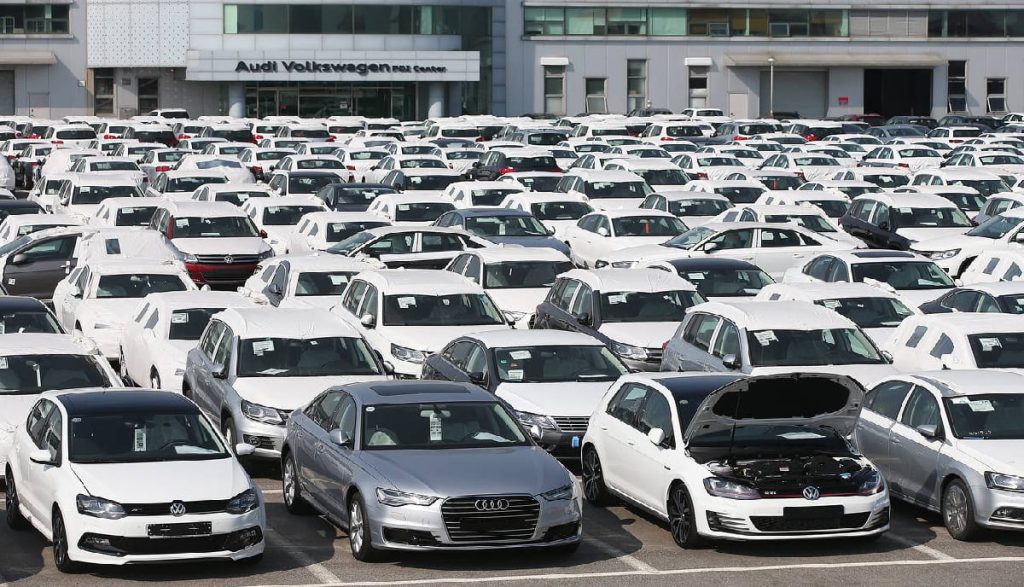 How much is the customs fee for cars from UAE to Saudi Arabia?